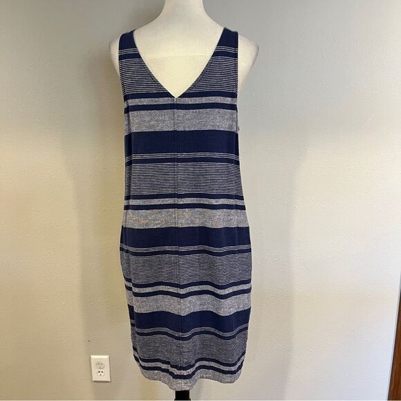 Loft Striped Navy and Gray Sleeveless casual v-neck Dress - Picture 6 of 10